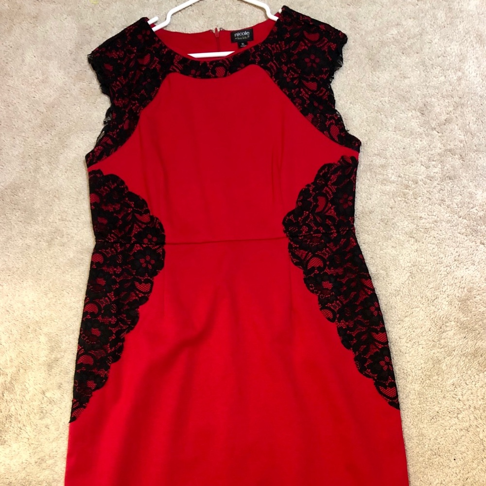 Holiday Dress Red/Black Size XL